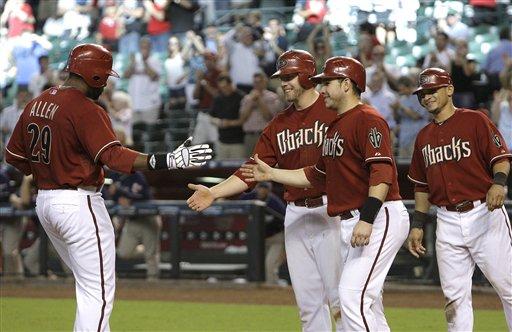 Padres diamondbacks baseball 63490 044337bebe.largeslideshow.jpg?ixlib=rails 2.1