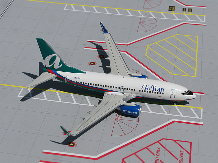 Gemini 200 air tran boeing 737 700 n175at scale 1 200 g2trs064 6386 p.jpg?ixlib=rails 2.1
