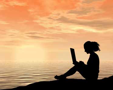 Laptop on the beach.jpg?ixlib=rails 2.1