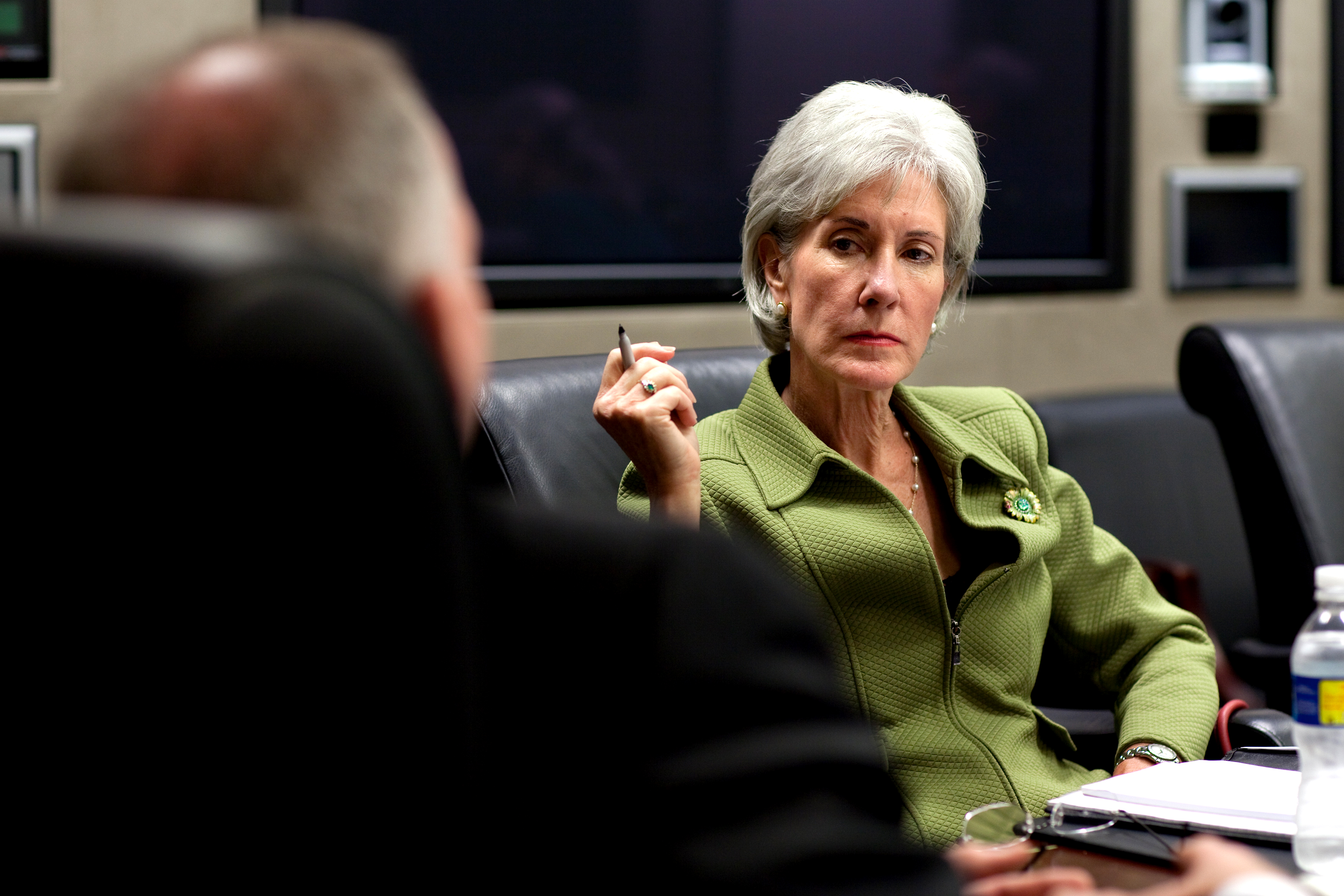 Kathleen sebelius in hhs meeting 4 28 09.jpg?ixlib=rails 2.1