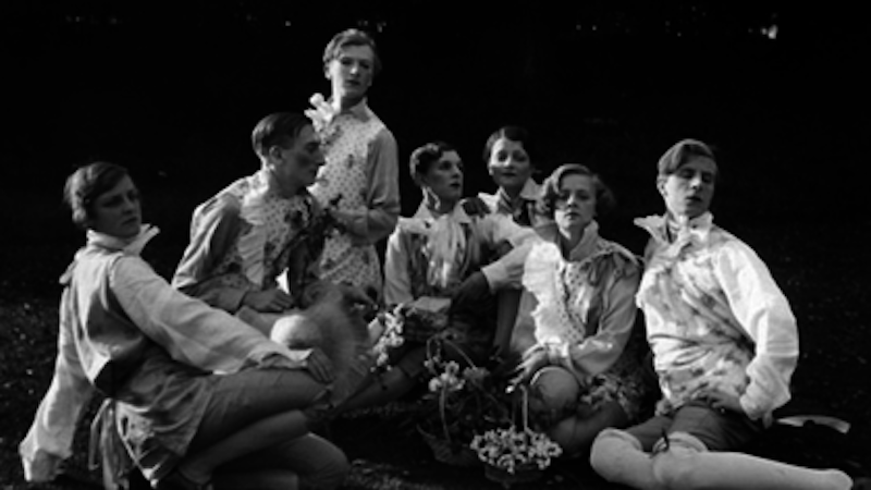 Rsz 39691 the original bright young things photographed by cecil beaton in 1927.png?ixlib=rails 2.1