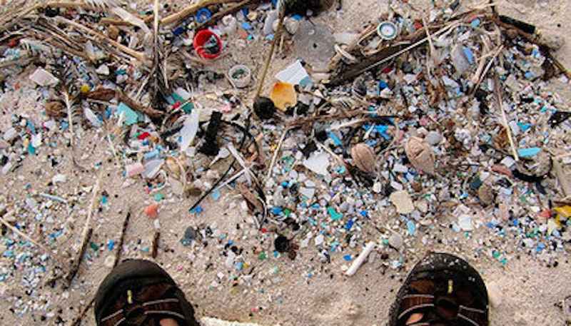 Rsz plastic pollution shores1.jpg?ixlib=rails 2.1