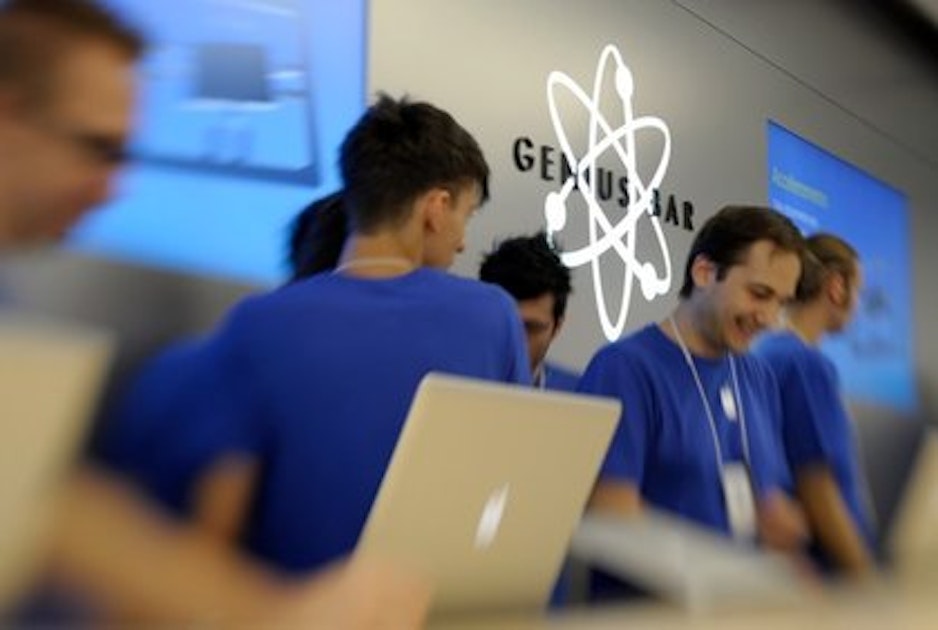 Why the Genius Bar Isn't a Whole Lot Like 2001