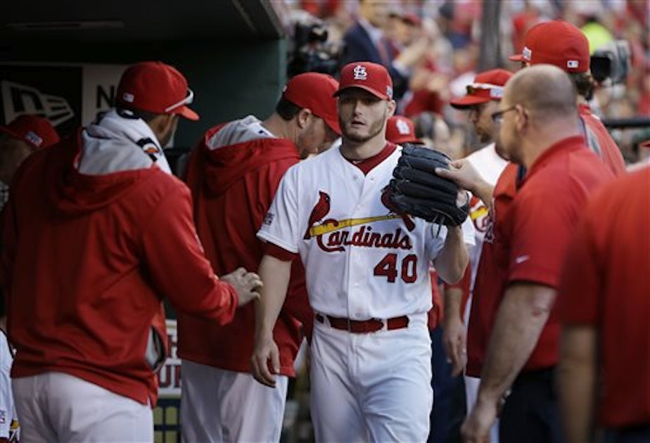Braves and Cardinals Swap Headaches | 0