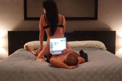 Rsz watching porn.jpg?ixlib=rails 2.1