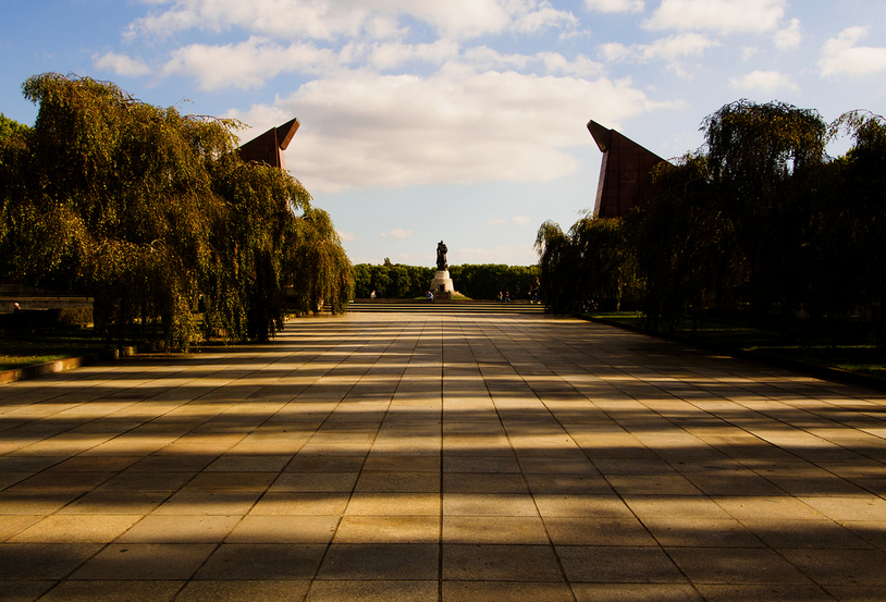 Treptower park.jpg?ixlib=rails 2.1