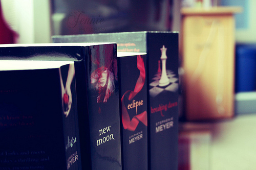 Twilight books books to read 15333797 500 333.jpg?ixlib=rails 2.1