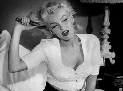 Rsz tumblr static black and white marilyn monroe sexy favimcom 426488.jpg?ixlib=rails 2.1
