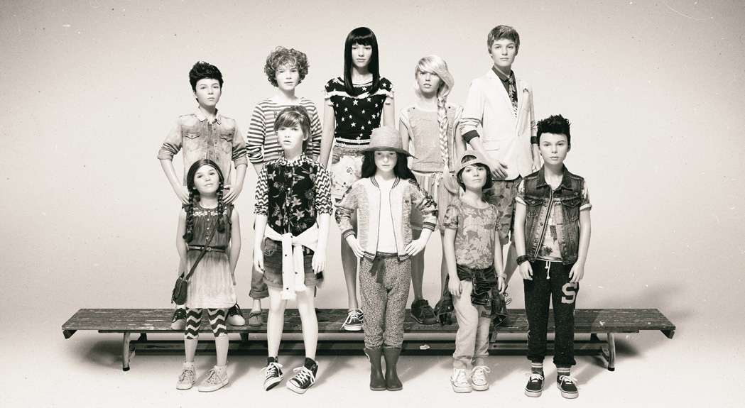 Mannequins abbey road kids realistic standing.jpg?ixlib=rails 2.1