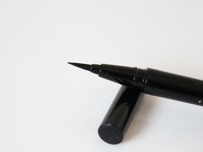 Rsz stila stay all day waterproof liquid eyeliner review 3 copy.jpg?ixlib=rails 2.1