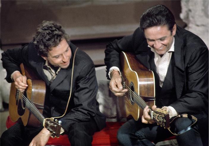 Dzhonni kesh i bob dilan.jpg?ixlib=rails 2.1