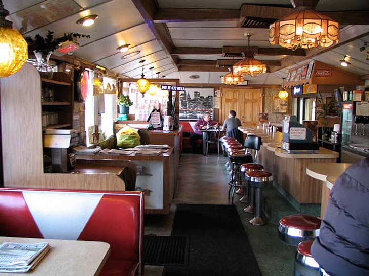 Clintondiner.jpg?ixlib=rails 2.1