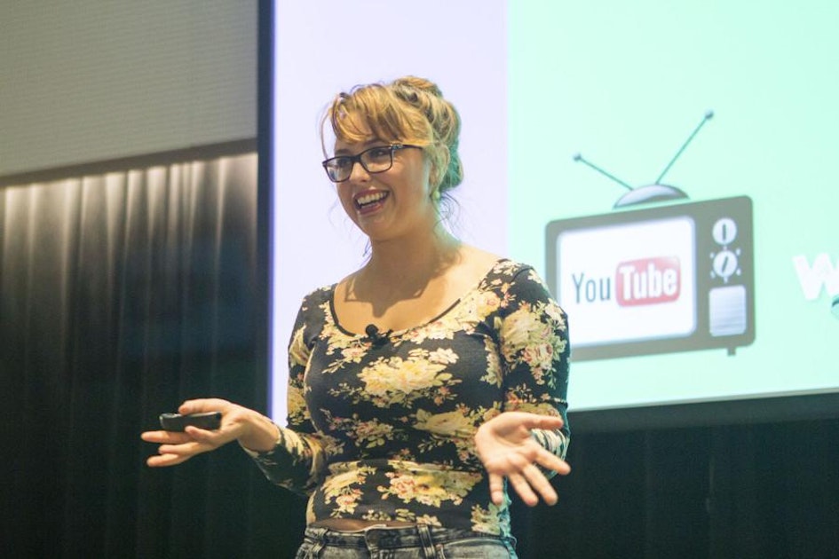 Laci Green's Fall From Grace www.splicetoday