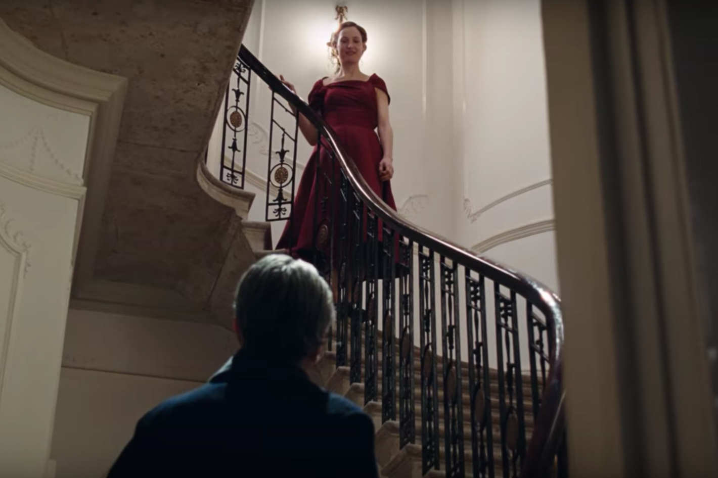 04 phantom thread 5.w710.h473.2x.jpg?ixlib=rails 2.1