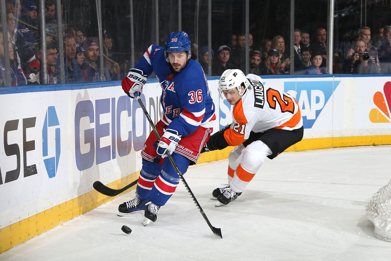 432493475.jpg?ixlib=rails 2.1