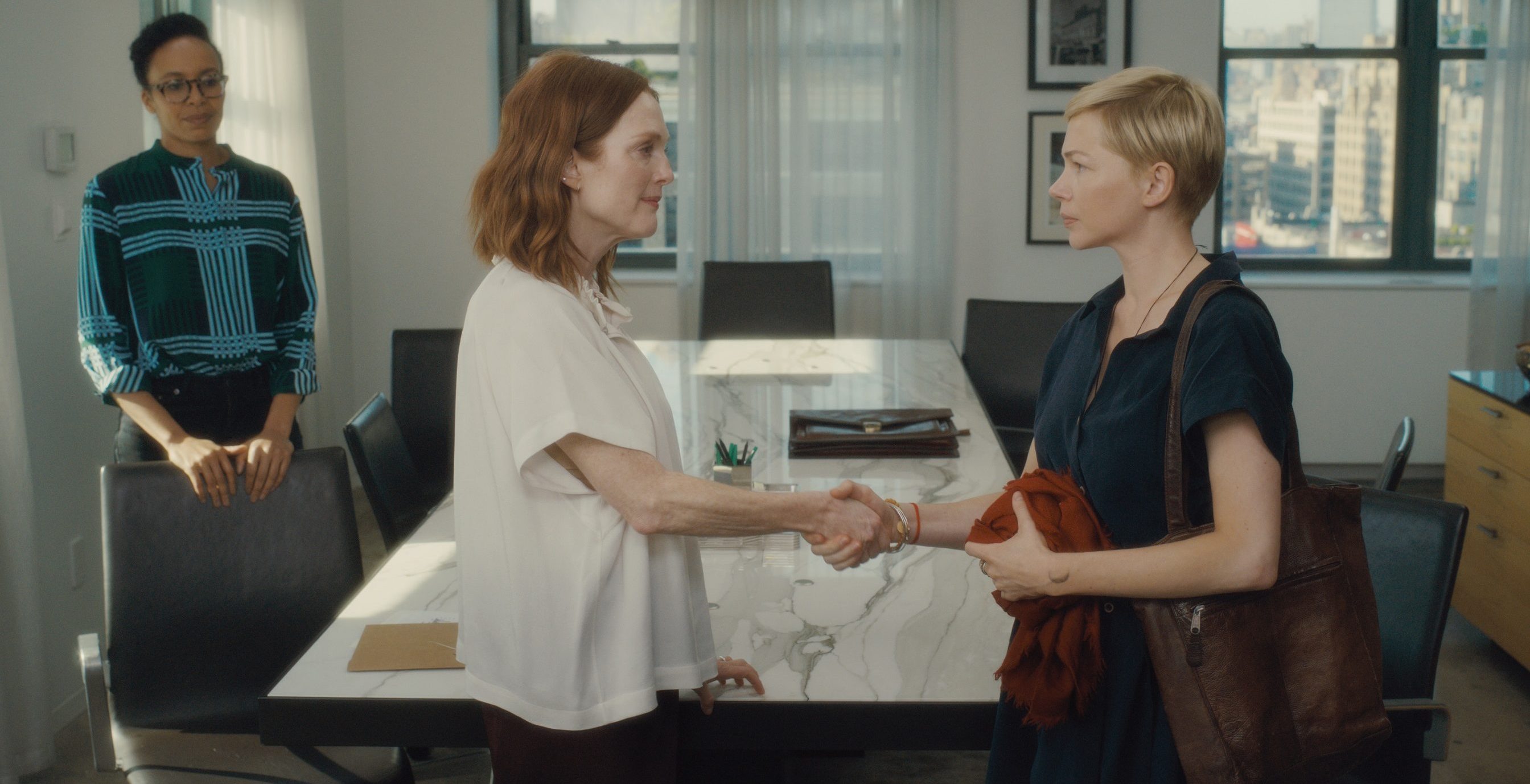 Julianne moore michelle williams in after the wedding e1565276297319.jpg?ixlib=rails 2.1