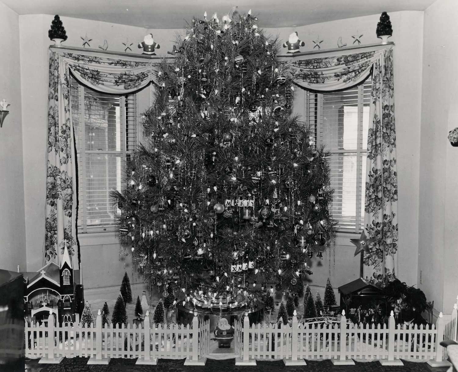 1950grandpas tree.jpg?ixlib=rails 2.1