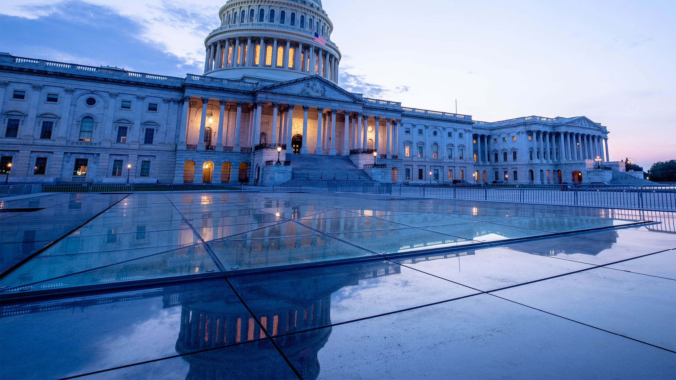 Markets blue wave 2560x1440.jpg?ixlib=rails 2.1