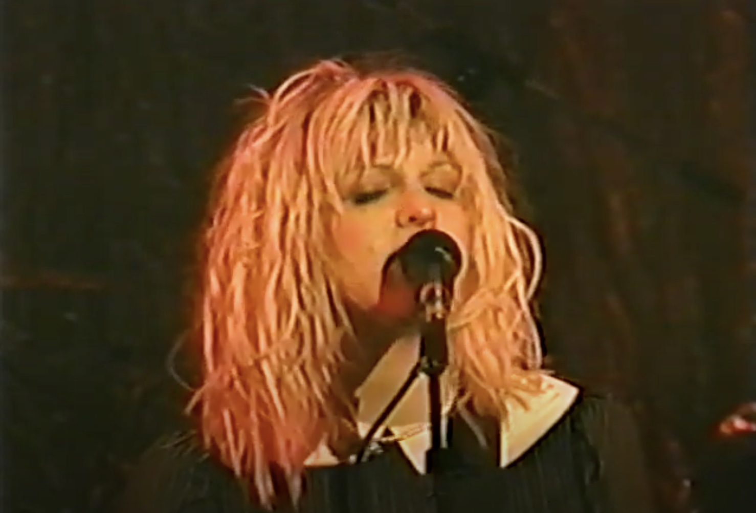 Hole chicago 1994.jpeg?ixlib=rails 2.1