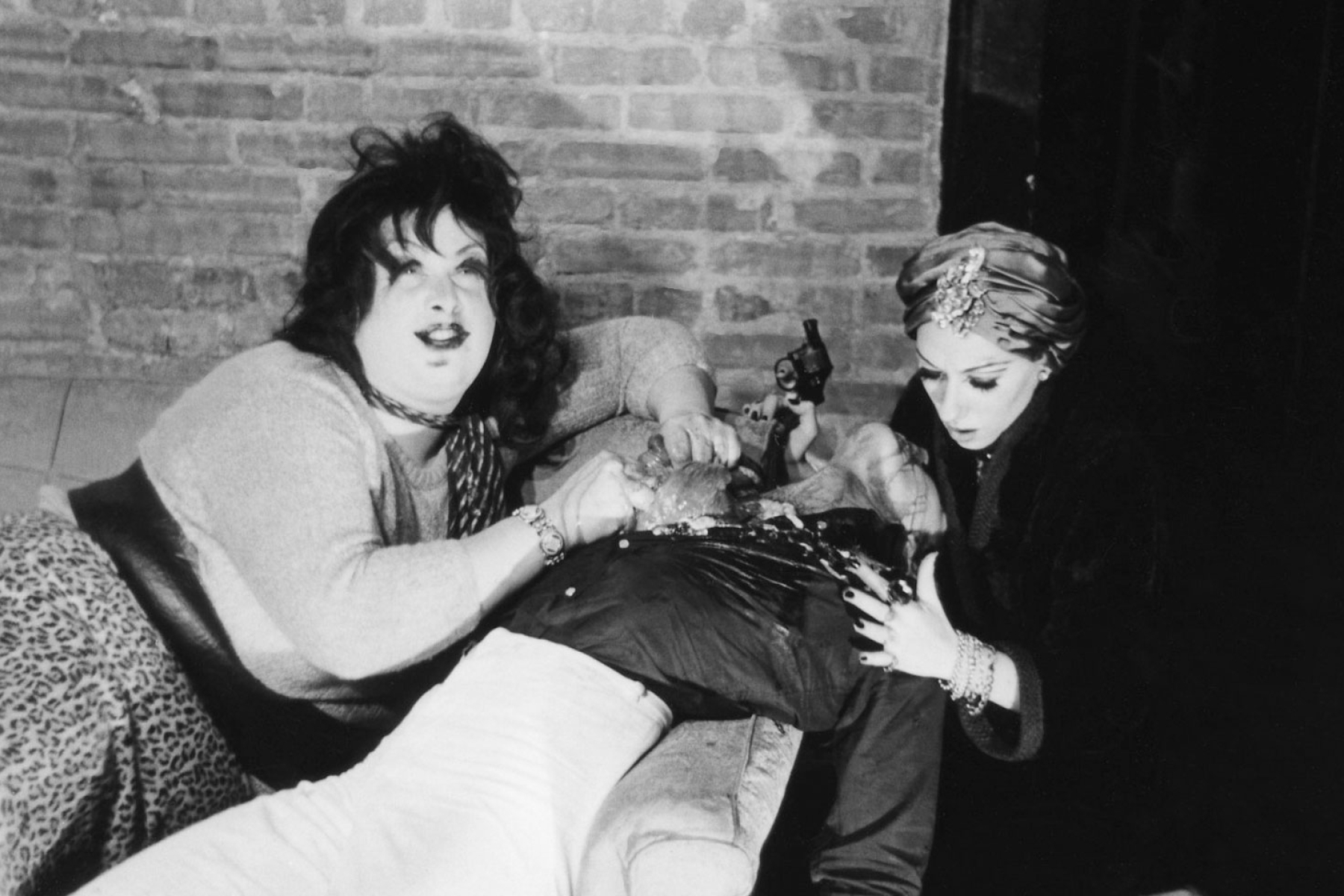 Still1 divineasladydivine and minkstoleasmink crlawrenceirvine rs 5b03e443 36e5 4e76 a64e 05ed4803f163.jpg?ixlib=rails 2.1