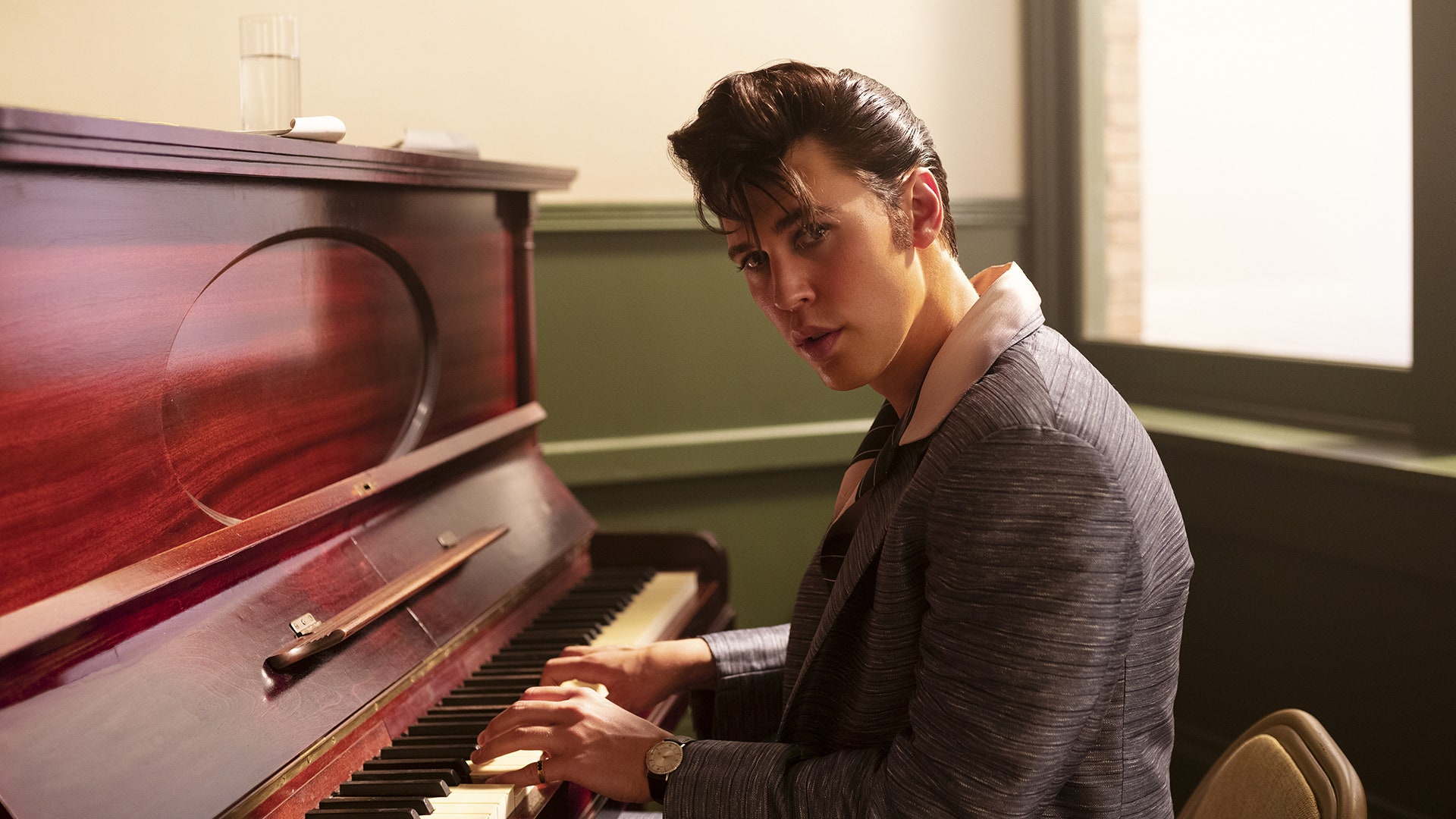 Elvis 1 .jpg?ixlib=rails 2.1