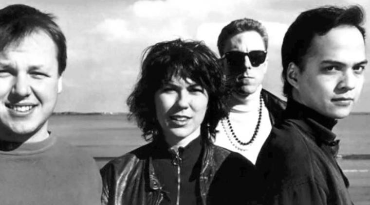 Pixies .jpg?ixlib=rails 2.1