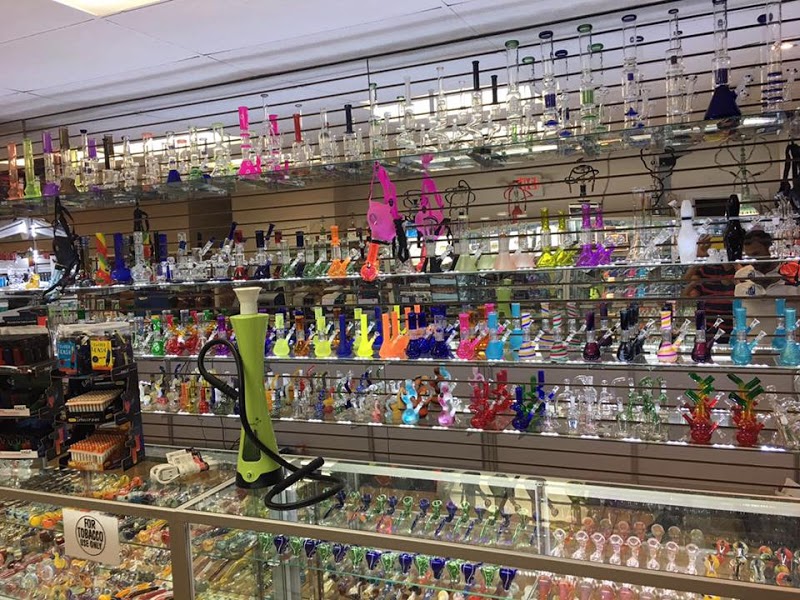 Maverick smoke shop.jpg?ixlib=rails 2.1