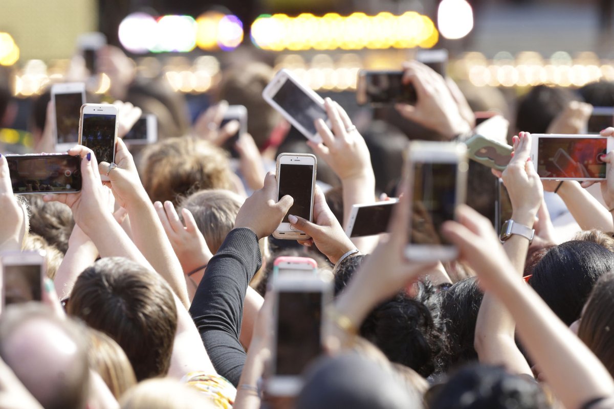 More than 100 report stolen phones at brazil music show.jpg?ixlib=rails 2.1