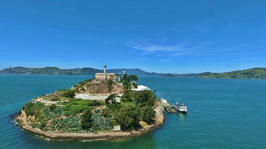 Aerial shot of alcatraz.jpg?ixlib=rails 2.1
