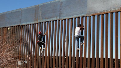  94963670 border2 976getty.jpg?ixlib=rails 2.1