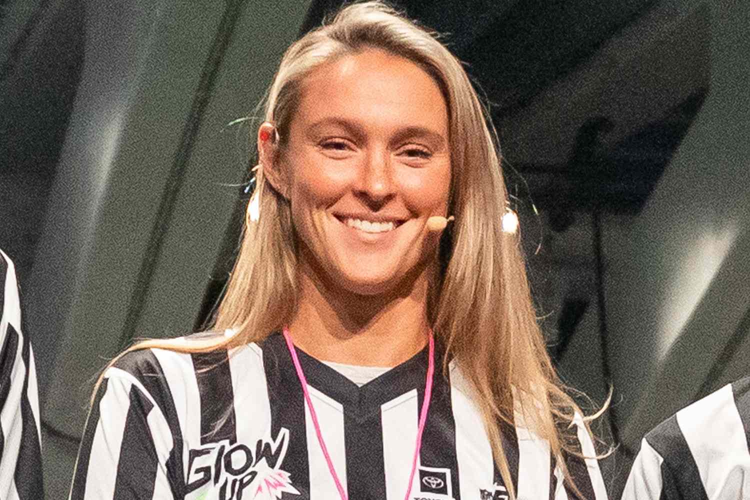 Kylie kelce toyota glow up classic 020526 tout 827a410d77cb42dc93ef91a9f1aa420b.jpg?ixlib=rails 2.1