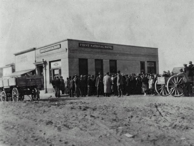 Bank.jpg?ixlib=rails 2.1