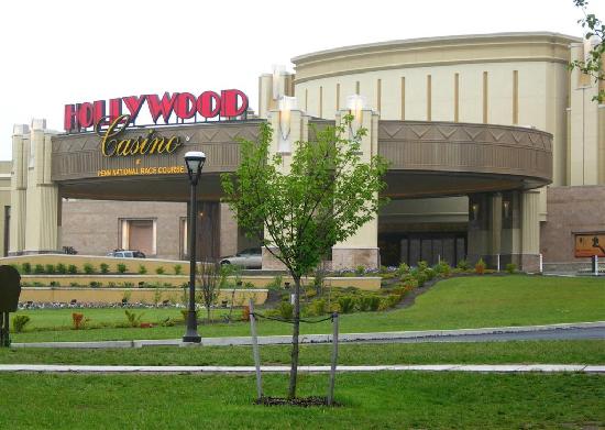 hollywood penn national casino